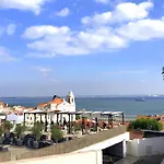 Alfama Apartament *