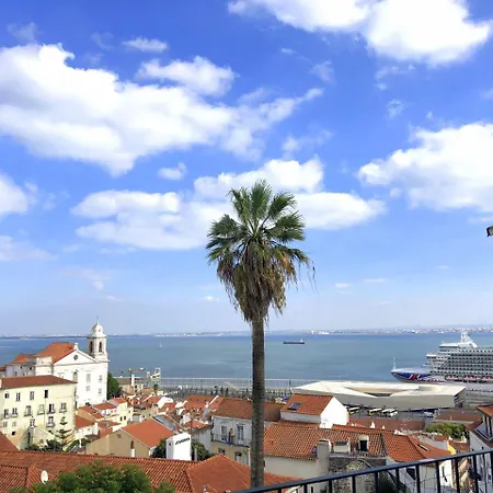 Alfama Апартаменти